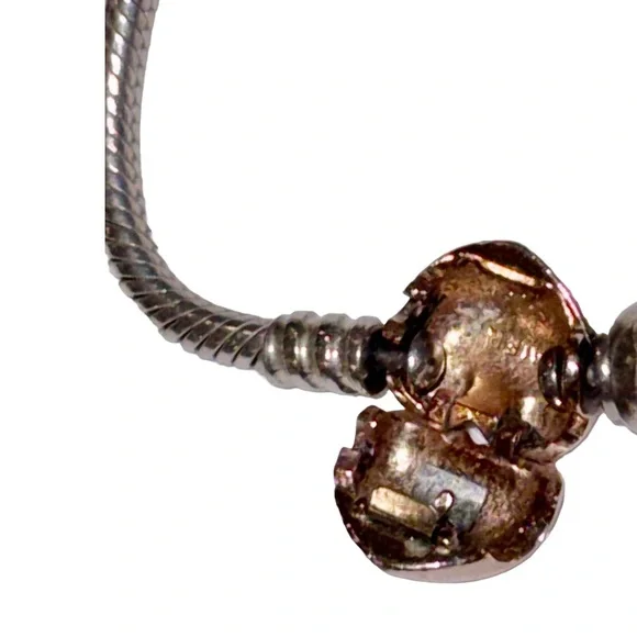 PANDORA 7.1 inch 2 tone silver heart clasp charm bracelet - Picture 6 of 11